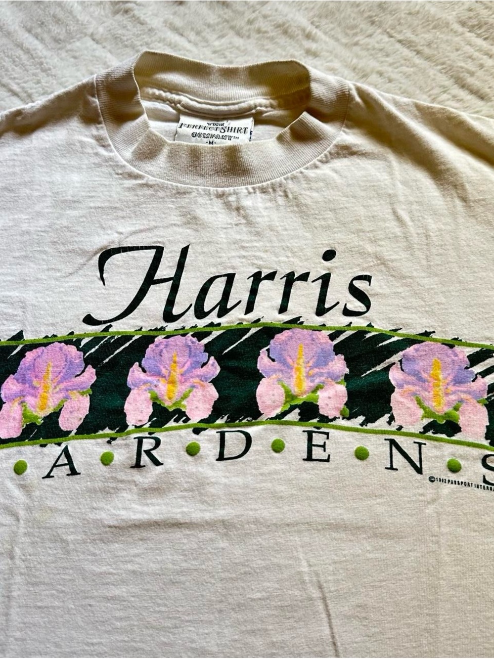 Vintage 1990s White Harris Gardens Floral Logo T-Shirt M
